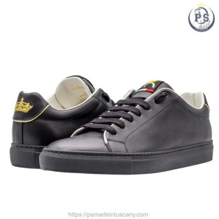 Siena sneakers in black leather with gold artisan details