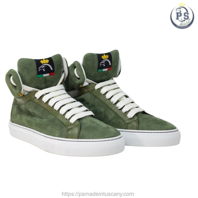 Greta sneakers in green suede with embroidered crown