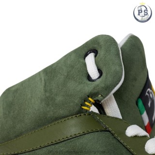 Greta sneakers in green suede with embroidered crown